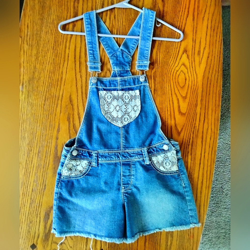 Jordache, size 10-12 kids, blue denim shorts/overalls